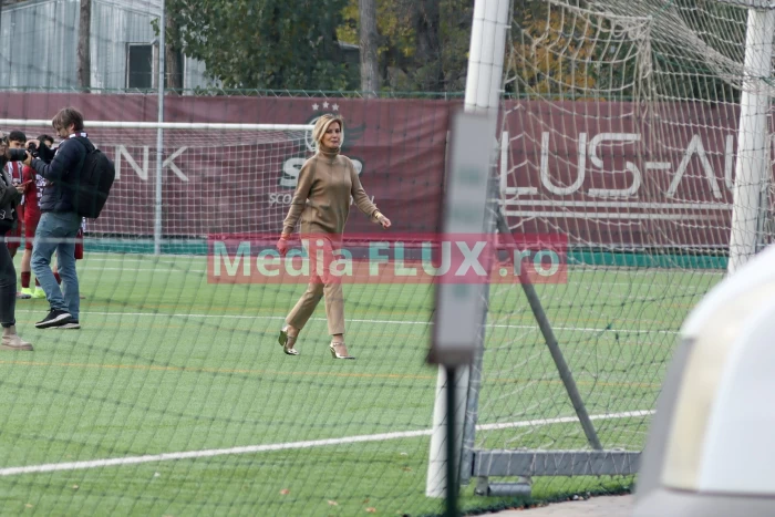 Diana Șucu este ”peste tot acasă” într-o mașină nouă