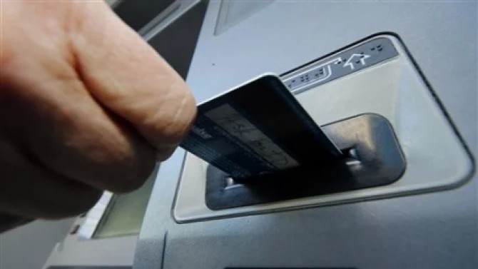 Adio bancomate. Băncile care renunță la ATM-uri. Cum se vor retrage banii