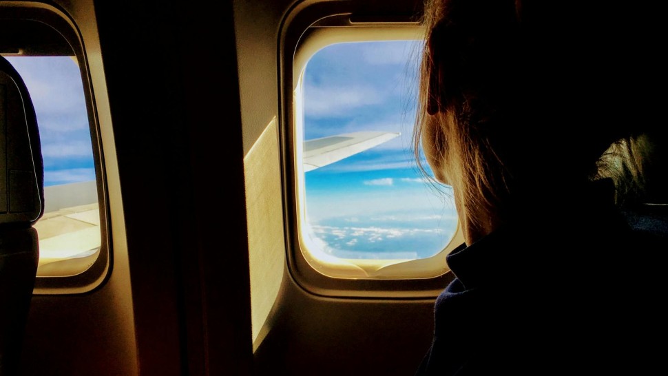 Cum rezolvăm durerile de ureche în avion. Pot duce la afecțiuni severe ale timpanului
