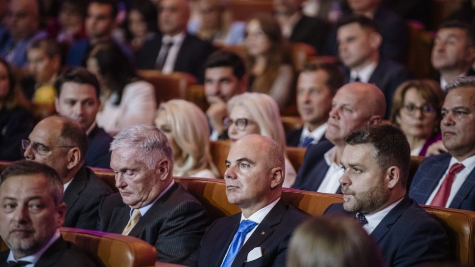 Rares Bogdan alături de James Carafano veteranul Armatei SUA apropiat de Trump vehiculat pentru șefia Pentagonului. Susținere republicană pentru PNL