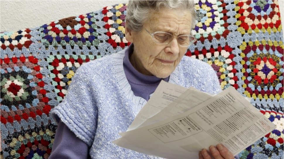 Românii pot ieși la pensie cu 2 ani mai devreme. Vârsta de pensionare se modifică doar pentru o categorie de persoane