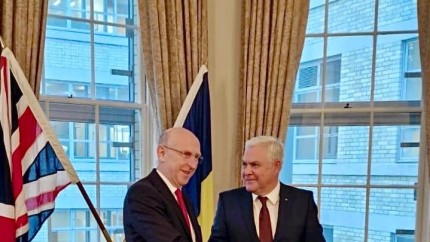 România acord de apărare cu Marea Britanie. Ministrul Apărării Angel Tîlvăr a explicat în ce constă înțelegerea