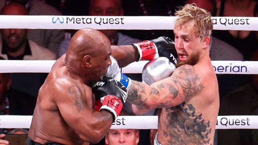 Mike Tyson s-a făcut de râs. A fost învins după o parodie de meci de YouTuberului Jake Paul