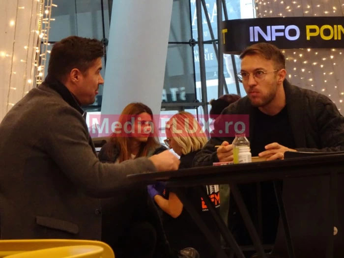 Adrian Alexandrov, scurtă ieșire în oraș. Cu cine a lăsat-o pe fiica sa și a Elenei Udrea daca nu mai are bona? FOTO și VIDEO