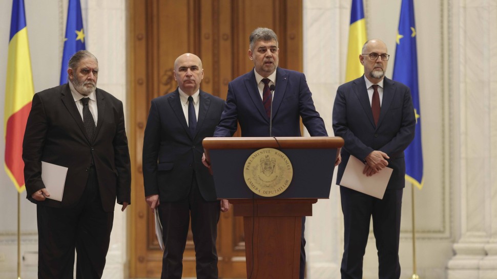 Ședință de coaliție pentru buget după ce Standard and Poors a retrogradat perspectiva de rating a României