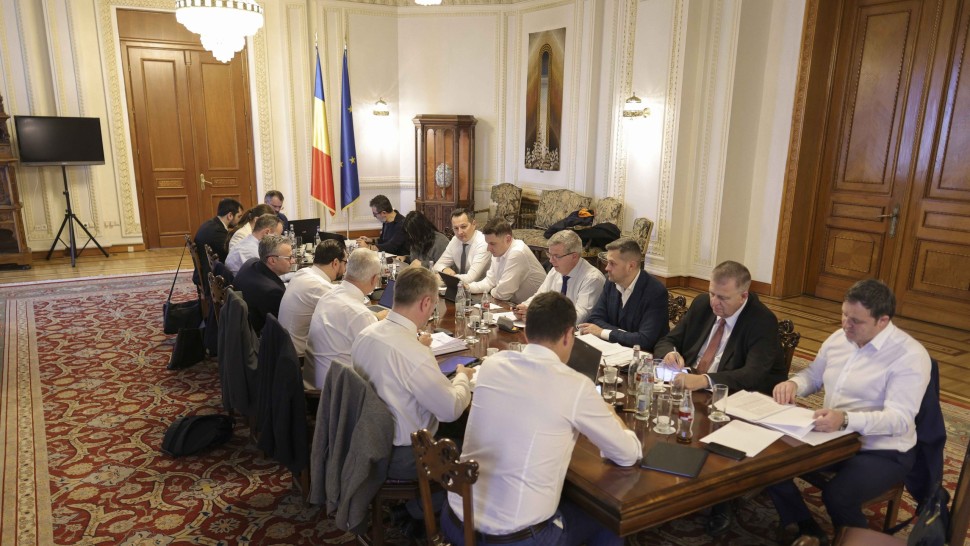 Program de guvernare fără USR. UPDATE Coaliția pro-europeană și-a stabilit planul de guvernare reforme investiții reducerea cheltuielilor publice și modernizarea României