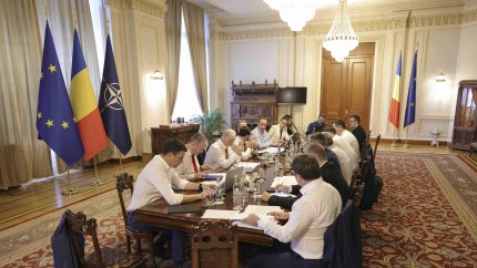 Blocaj în negocierile pentru Guvern. Liderii își dispută ministerele o nouă discuție va avea loc înainte de consultările cu Iohannis