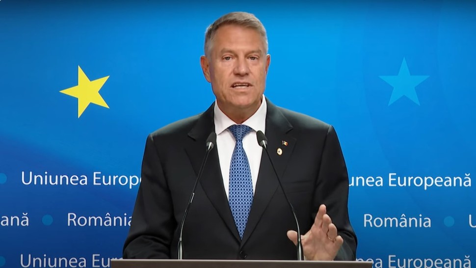 Iohannis ne vorbește doar de la Bruxelles. Anunț privind furtul tezaurului Nu este doar o tragedie este un scandal