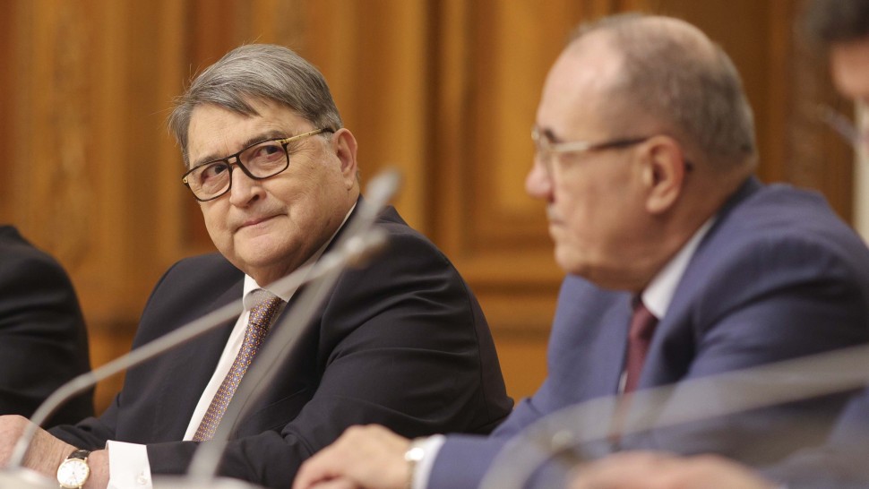 Emil Hurezeanu arată că MAE încearcă să discute cu administrația Trump Încercăm abordări mai bruște. Ce spune despre conflictul dintre Zelenski și președintele SUA