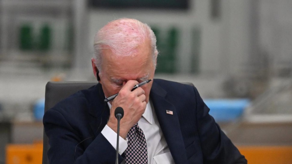 Joe Biden un nou moment penibil. A adormit în direct în timpul transmisiei TV la summitul din Africa | VIDEO