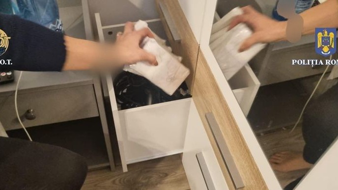 Hackerii din Vâlcea lovesc din nou la nivel european Percheziții pentru destructurarea unei grupări specializate în infracțiuni informatice. Prejudiciu de 106 milioane de euro