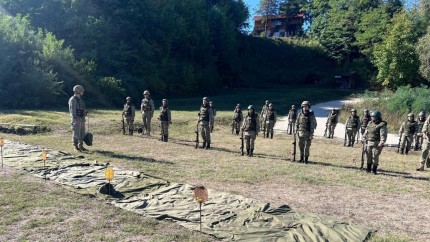 UPDATE Explozie majoră într-un poligon militar din Vâlcea. Unul din cei cinci militari a fost externat. Restul rămân în spital