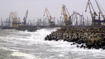 Vântul face ravagii în România S-au închis toate porturile de la Marea Neagră. Care este situația în țară