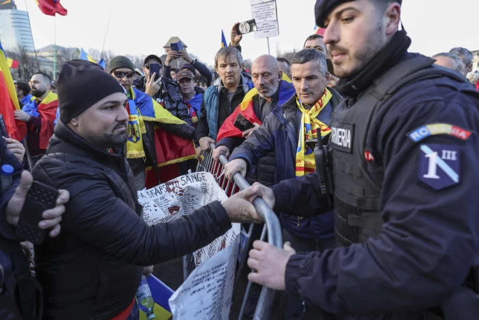 Protest in Piata Victoriei din Bucuresti, 24 ianuarie 2025.