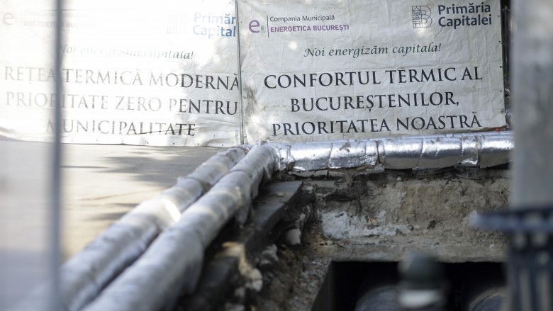 Bucureștenii riscă să își ia adio de la apa caldă. ELCEN anunță că Termoenergetica are datorii de peste 11 miliarde de lei