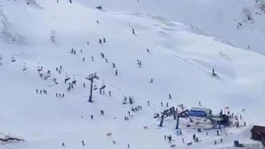 Accident teribil în Spania după ce s-a rupt cablul unui telescaun. Cel puțin 30 de persoane au fost rănite VIDEO