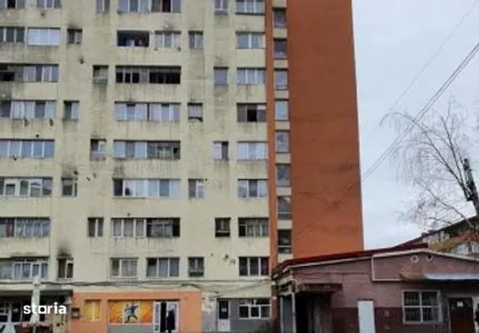 Blocul în care se află garsoniera