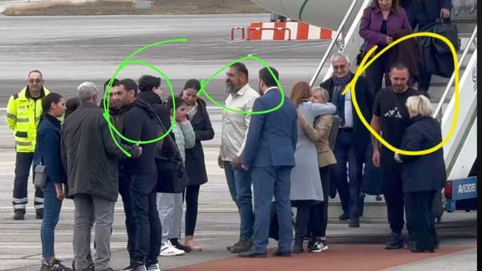 Marinarul român capturat de rebelii Houthi și eliberat după 14 luni primit de ministrul de Externe. Emil Hurezeanu s-a interesat de starea de sănătate a acestuia şi de cum a gestionat situația