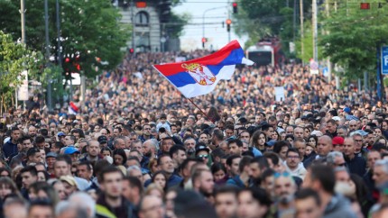 Ample proteste în Serbia. Studenții îndemnă la blocarea drumurilor. Toţi la blocadă Toţi în stradă