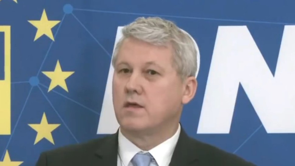 AUR depune moţiune simplă împotriva ministrului de Interne Predoiu girează o intimidare a populaţiei. UPDATE Prima reacție a ministrului