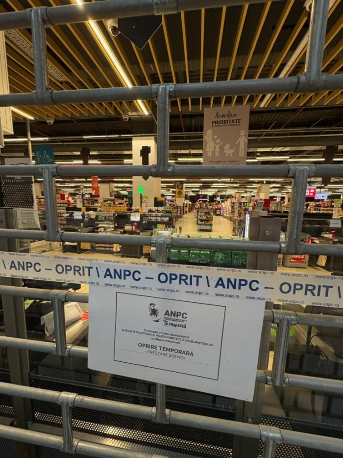 Auchan-ul din AFI Cotroceni, închis miercuri de ANPC