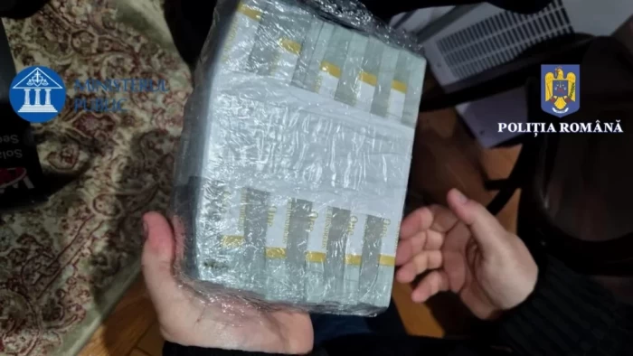 Procurorii au găsit miercuri mari sume de bani, arme și muniție la apropiați Georgescu. Sute de mii de dolari în seiful bodyguardului