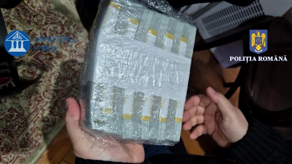 Zeci de kilograme de aur grenade si lansatoare descoperite la apropiatii lui Calin Georgescu