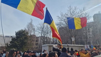 Lecție din România prezentată în Financial Times Cum să nu lupți împotriva populismului