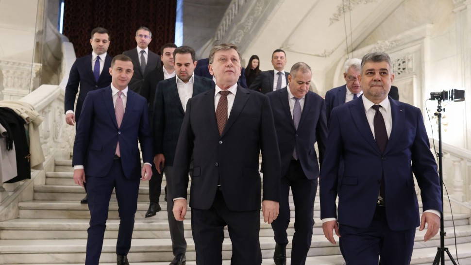 Liderii Coaliției cer organizațiilor locale mobilizare exemplară pentru Crin Antonescu