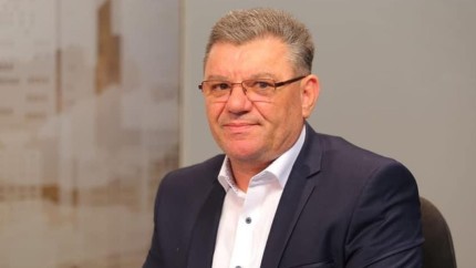 Liderul deputaților S.O.S. România și-a dat demisia Dumitru Coarnă nu mai suportă blestemele Dianei Şoşoacă
