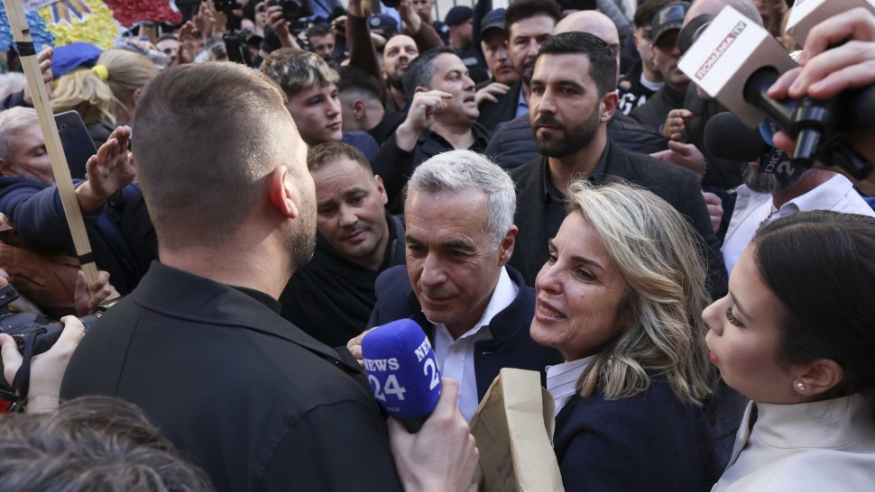 Primele reacții din presa internațională după interzicerea candidaturii lui Călin Georgescu. Subiectul tratat în regim de Breaking News