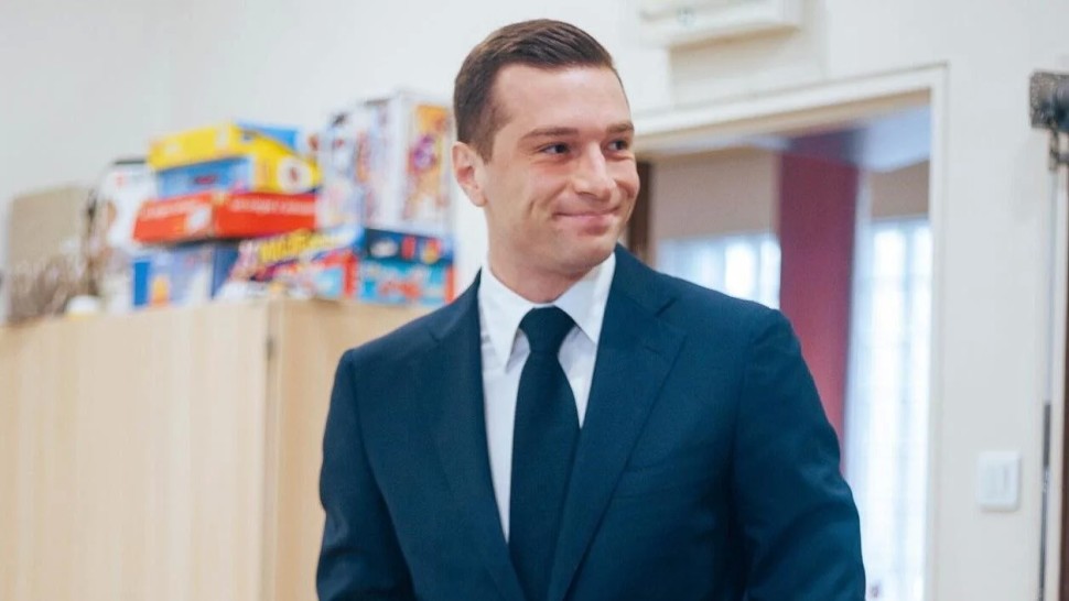 Cine este Jordan Bardella noul candidat extremei-drepte franceze la alegerile prezidențiale