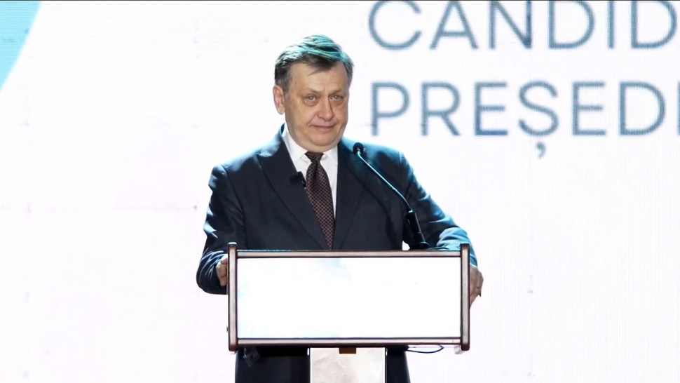 Crin Antonescu la Chișinău Un președinte pro-occidental ferm cu stabilitate cu o majoritate în spate este o garanție că relația dintre Chișinău și București va continua