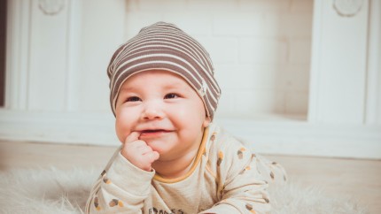 Erupția dentară la bebeluși. Care sunt simptomele