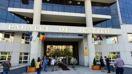 Curtea de Apel Ploiești judecă alte dosare în care se cere suspendarea și anularea deciziei prin care CCR a dispus anularea alegerilor prezidențiale
