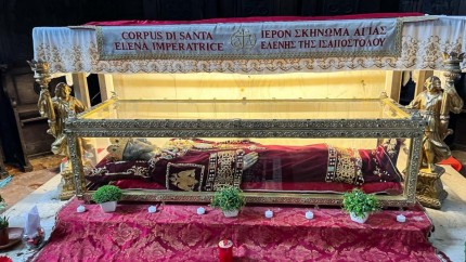 Moment istoric pentru România Cea mai importantă împărăteasă a creștinismului ajunge în țara noastră