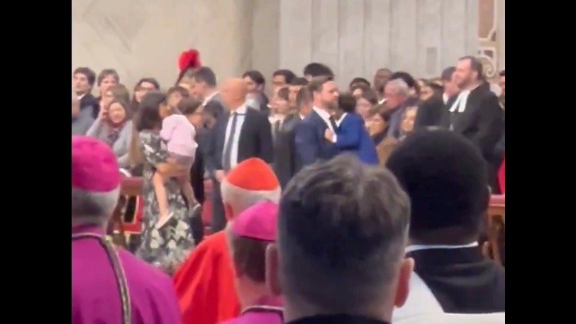 JD Vance primit la Vatican după ce Papa a criticat politica SUA în domeniul imigrației VIDEO