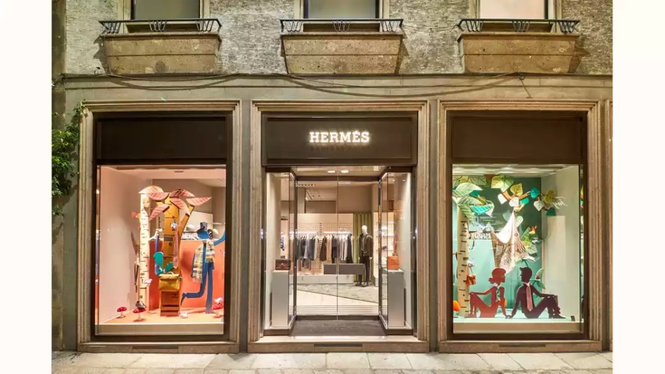 Cât vor costa gențile Hermès Birkin Chanel Flap și Fendi Baguette după impunerea tarifelor vamale ale lui Trump
