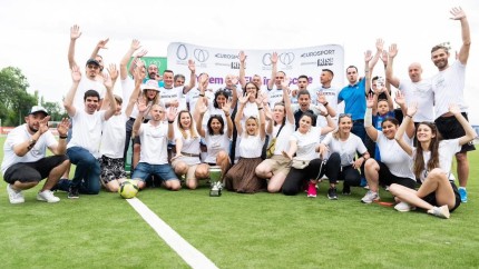 Actori și influenceri joacă Fotbal pentru fapte bune. Inițiativă pentru tinerii instituționalizați care-și caută un loc în societate