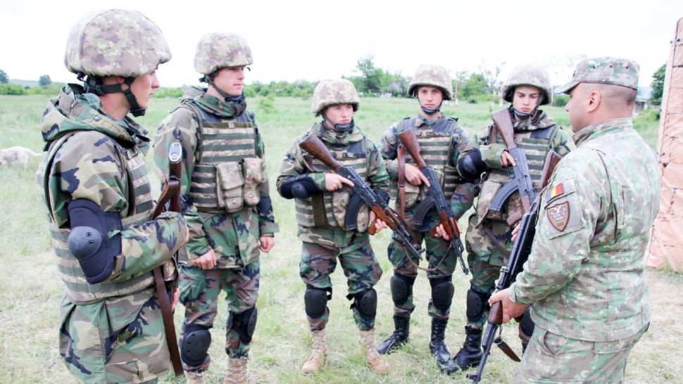 Start la recrutări în Armată Română. MApN în goană după noi soldați