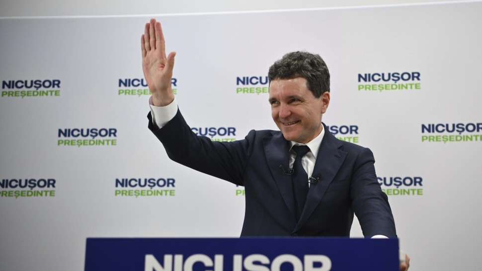 Nicușor Dan Suntem în turul doi o să fie dificil. Nu va fi o dezbatere între persoane ci o dezbatere pro-Occident anti-Occident VIDEO