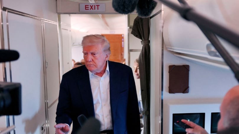 Donald Trump nu exclude o invazie armată Groenlanda trebuie să fie a noastră