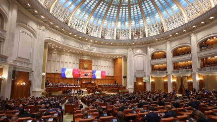 21 de deputați cu proprietăţi în Capitală rămân fără bani din decontarea chiriei. Parlamentarii modifică statutul