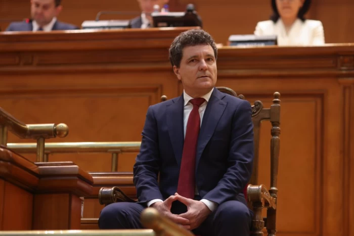 Şedinţa solemnă comună a Camerei Deputaţilor şi Senatului consacrată depunerii jurământului de către preşedintele ales al României, Nicuşor Dan, la Palatul Parlamentului din București, 26 mai 2025.