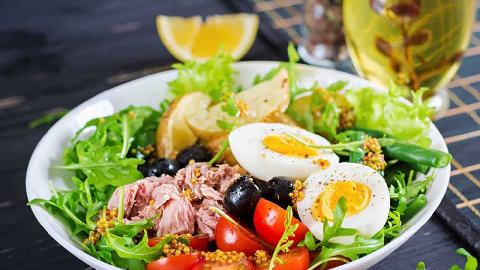 Top 5 idei salate sănătoase. Iată cu ce le puteți face