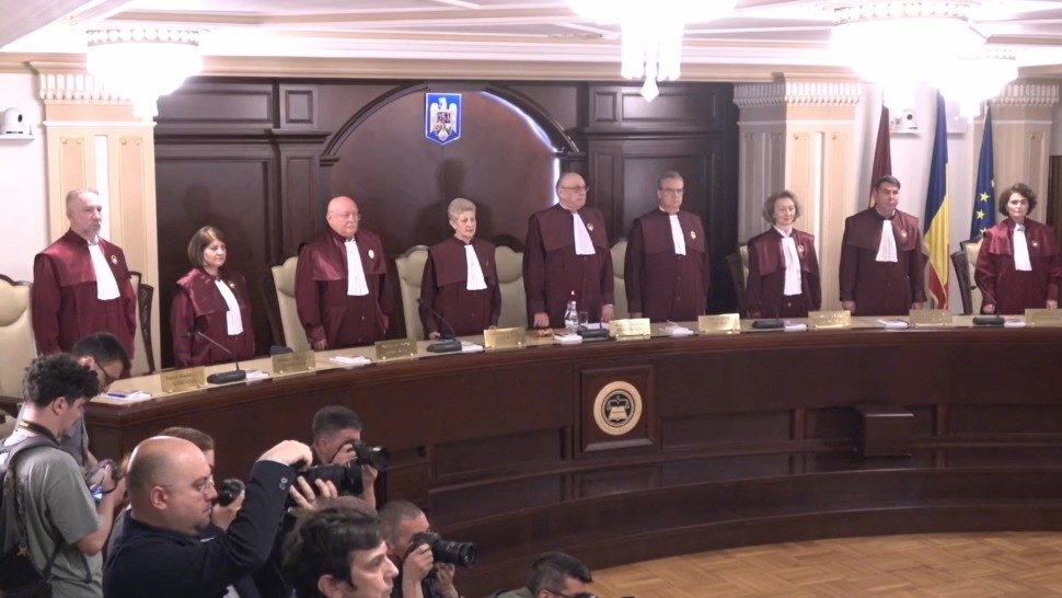 Averile judecătorilor CCR înainte de secretizarea declarațiilor Unii au câștigat 250.000 de euro într-un an