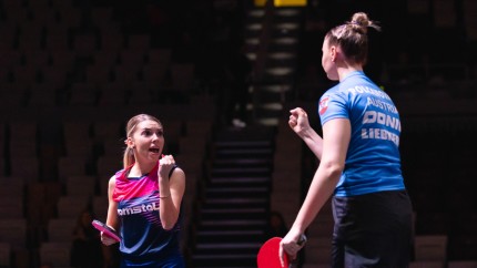 Bernadette Szocs medaliată la Campionatul Mondial de la Doha de Tenis de masă Calificare în semifinale la dublu alături de Sofia Polcanova