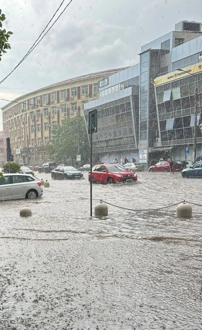 furtună ploaie București