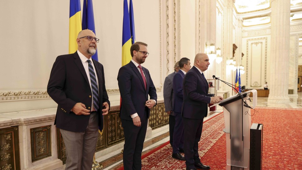 Liderii politici din noul Guvern primele reacții semnarea acordului politic al coaliției Ce spun Bolojan Grindeanu Fritz și Kelemen