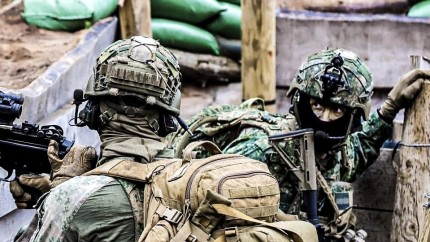 NATO testează reacția la un posibil atac rusesc. Simulare de război cu zeci de răniți în Lituania